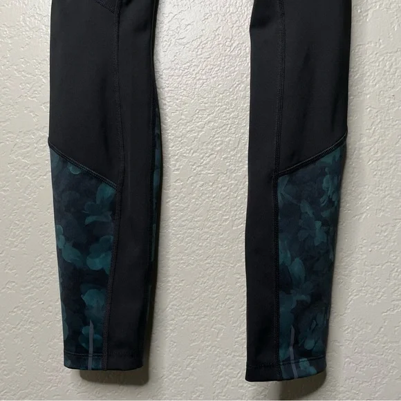 Athleta Frost High Traverse Tight Floral Leggings Black & Blue - Picture 9 of 11